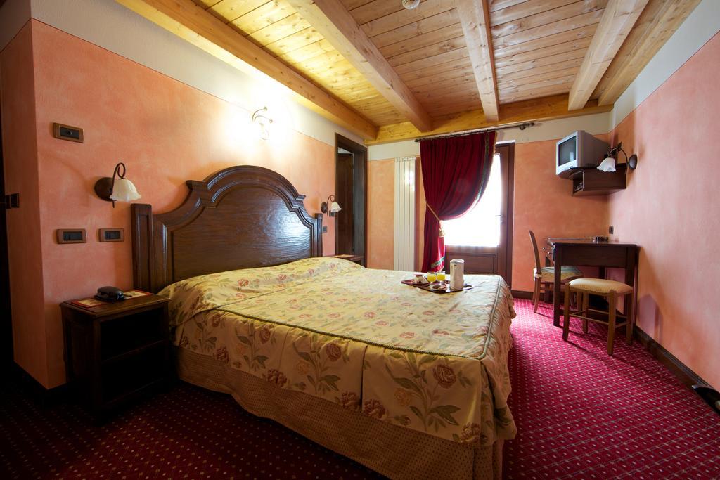 שמפולוק Hotel L' Aiglon חדר תמונה